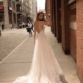 BG6I9655-berta-bridal-brautkleid-ss-2018_balayi-berlin